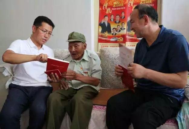 怪物大入侵中文版
